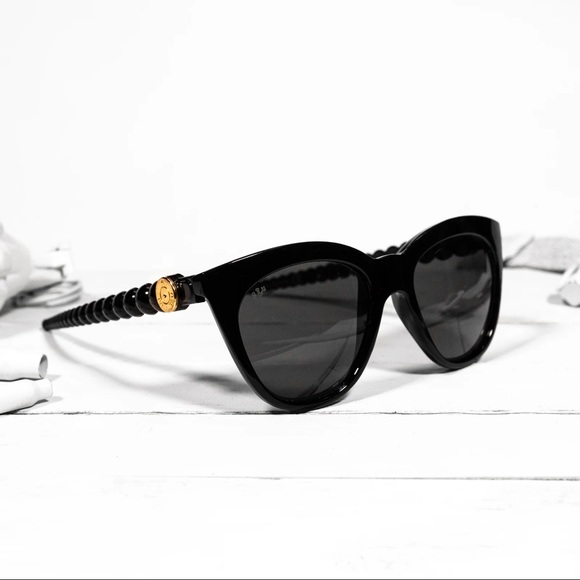 Black Sunglasses - Picture 1 of 12